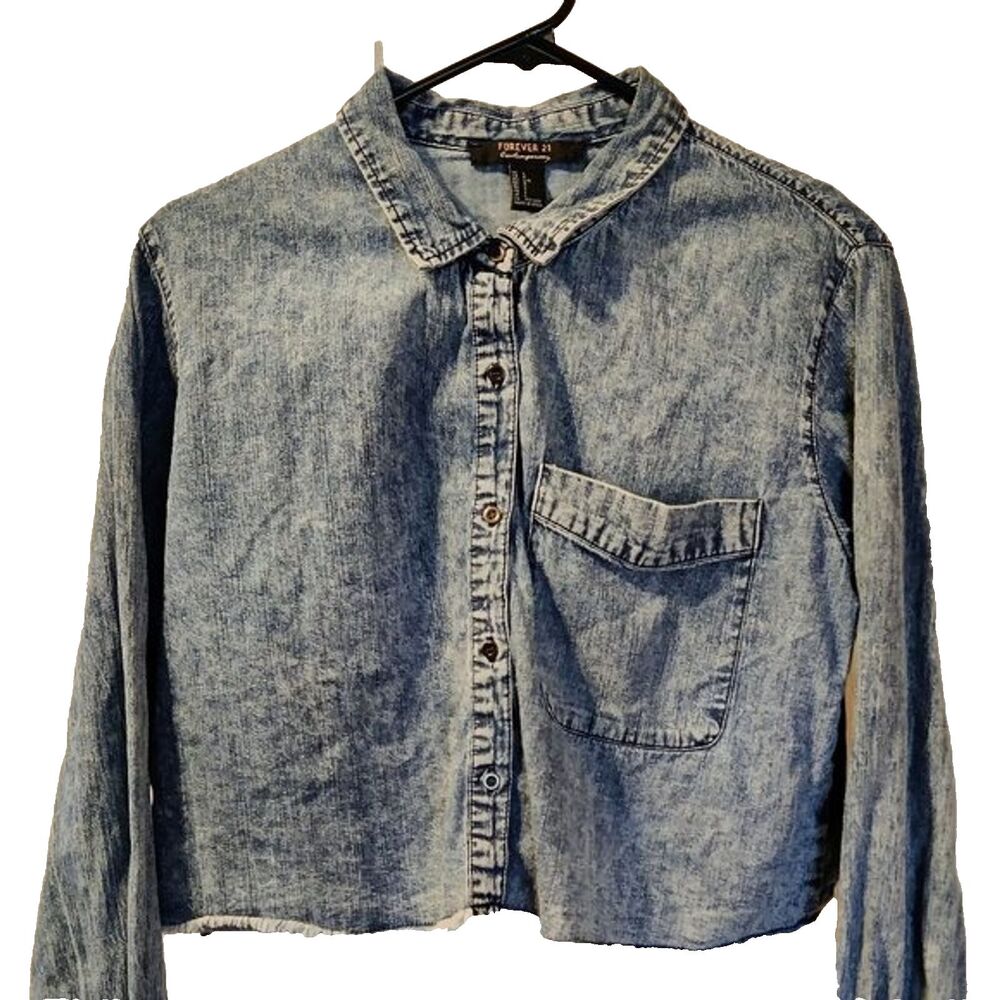 Women's Forever 21 Denim Cropped Button-Down Stonewashed Shirt Size Large